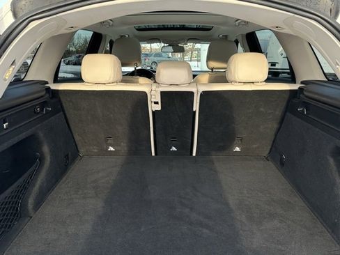 Used 2018 Mercedes-Benz GLC 300 4MATIC image 9