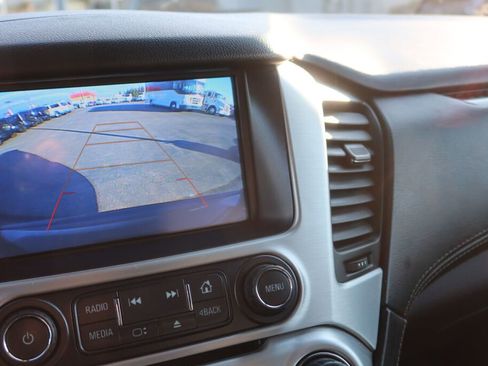 Used 2019 GMC Yukon XL SLT image 16