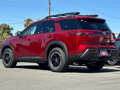New 2025 Nissan Pathfinder Rock Creek image 6