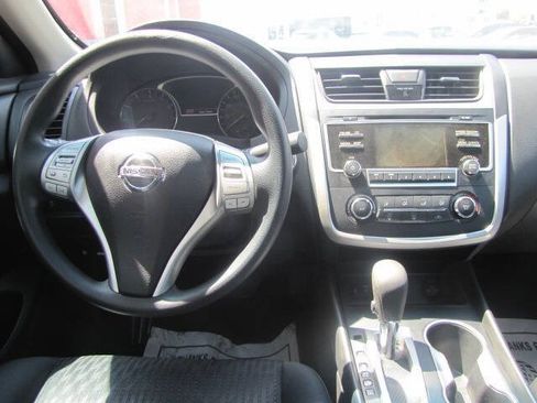 Used 2017 Nissan Altima 2.5 S w/ Power Driver Seat Package FWD image 18