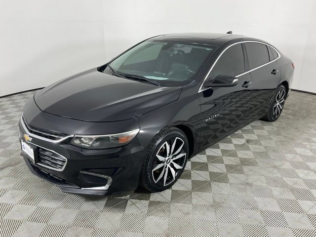 Used 2017 Chevrolet Malibu LT w/ Leather Package FWD image 2