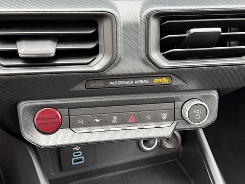 Used 2025 Ford Mustang Coupe RWD image 22