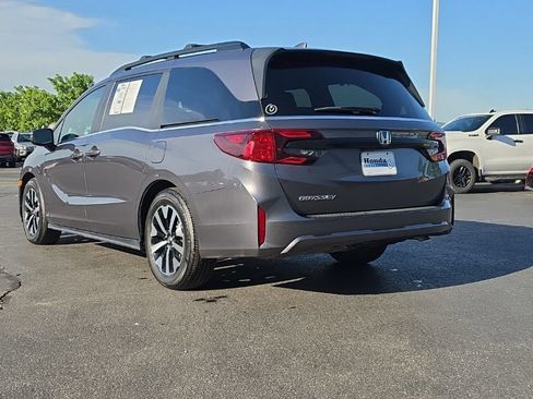 Certified 2026 Honda Odyssey EX-L image 5