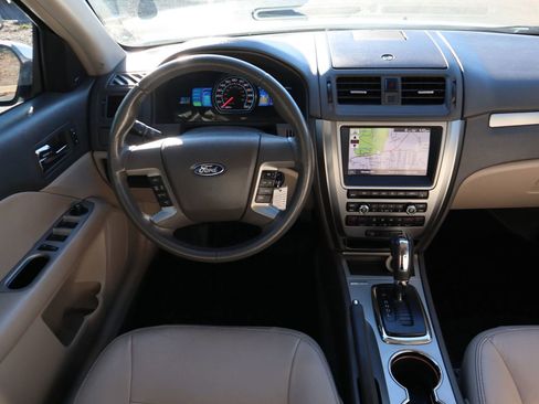Used 2012 Ford Fusion Hybrid image 24