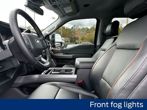 New 2026 Ford F250 Lariat w/ Black Appearance Package image 30