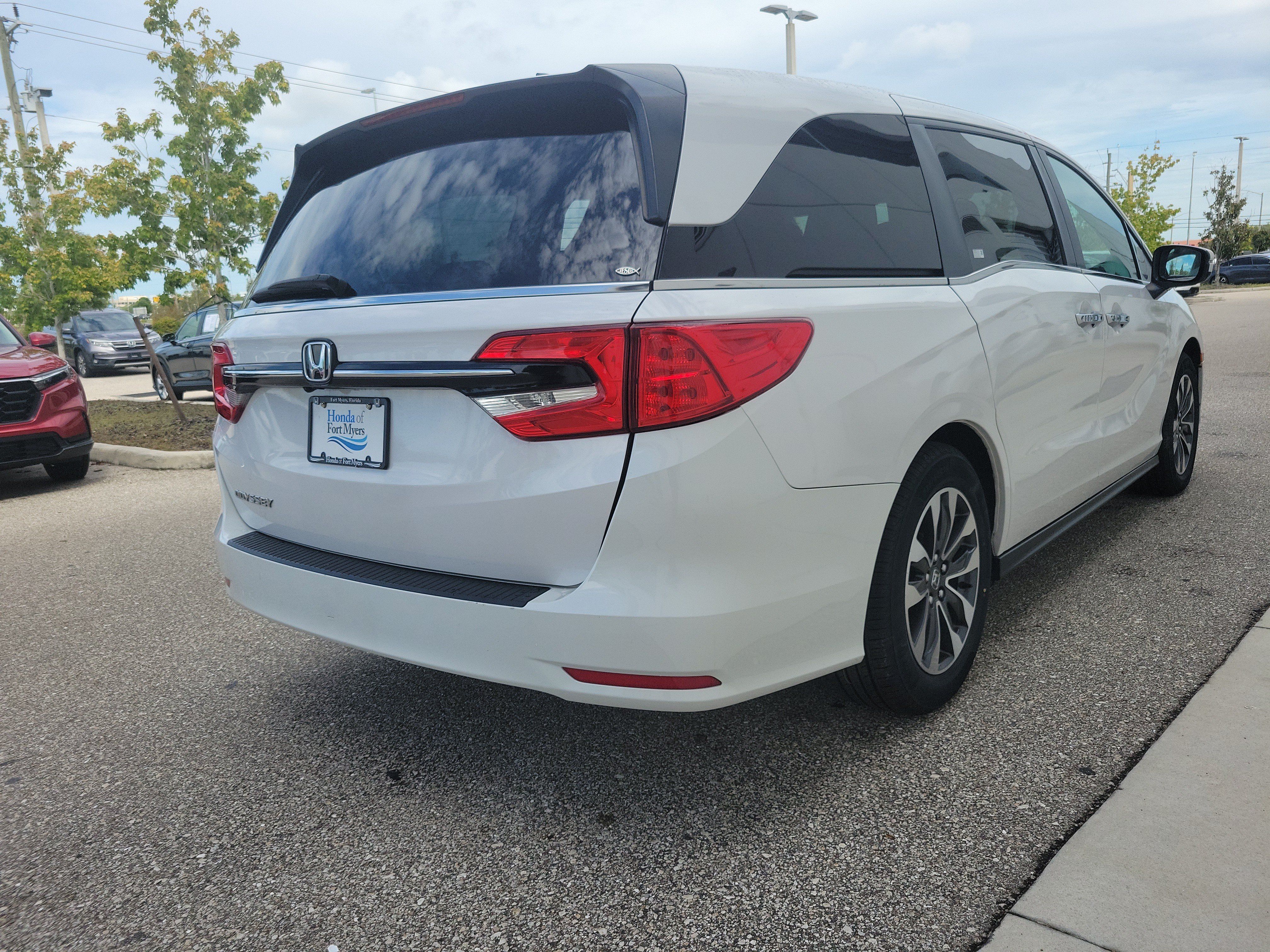 Used 2024 Honda Odyssey EX-L image 6