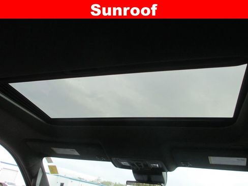 Used 2024 GMC Sierra 2500 Denali Ultimate image 19