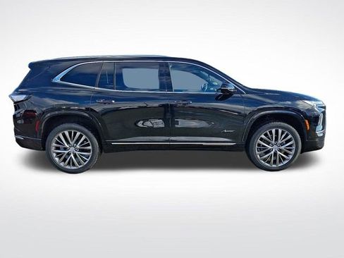 New 2026 Buick Enclave Avenir w/ Super Cruise Package image 8