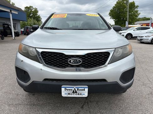 Used 2011 Kia Sorento 2WD image 8