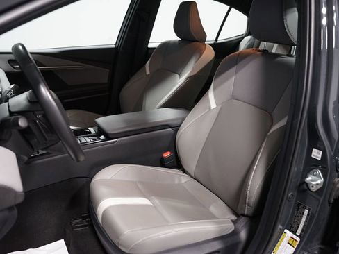 Certified 2025 Toyota Camry SE image 28