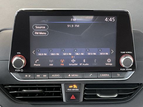 Used 2019 Nissan Altima 2.5 SV AWD/4WD image 14