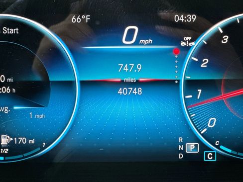 Used 2023 Mercedes-Benz GLE 350 4MATIC image 18