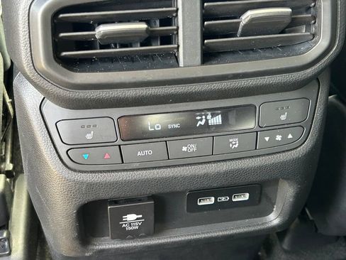 Used 2023 Honda Pilot Elite image 27