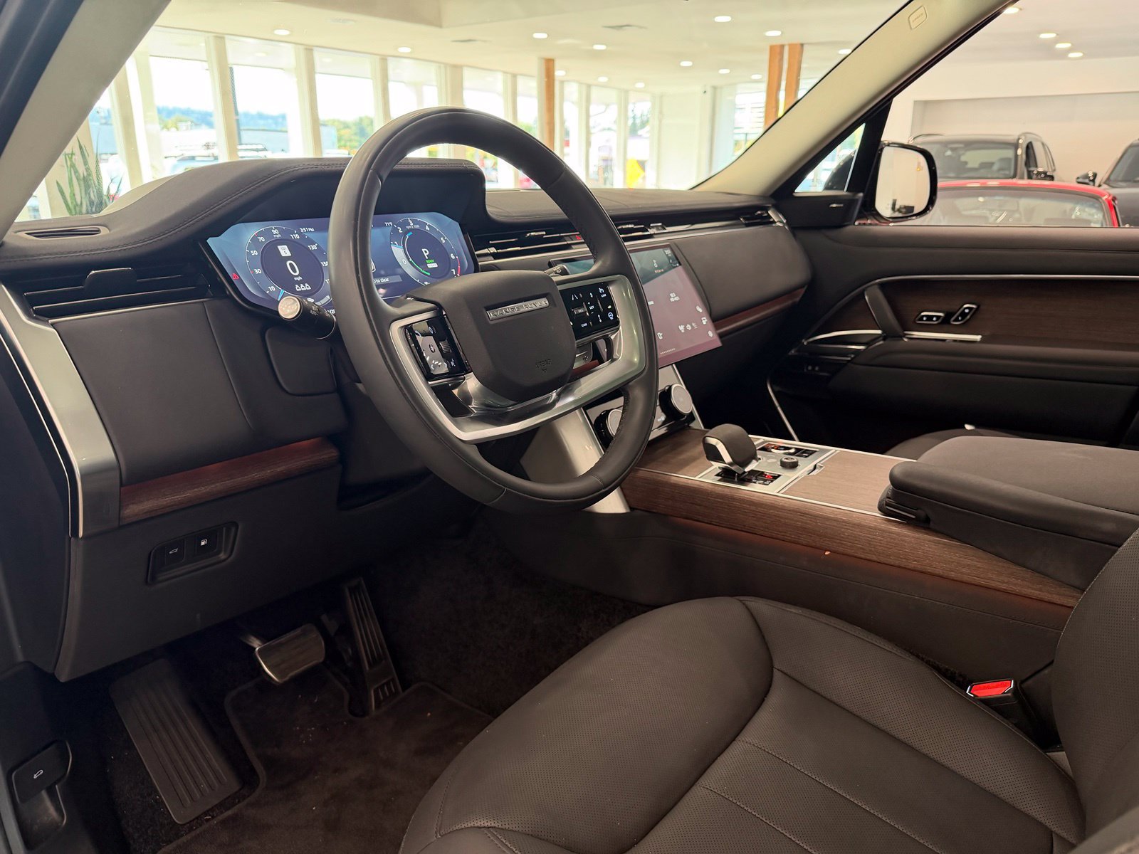 Used 2023 Land Rover Range Rover SE AWD/4WD image 17