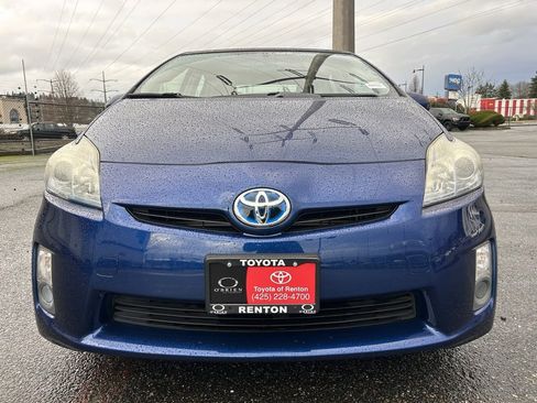Used 2010 Toyota Prius Five image 2
