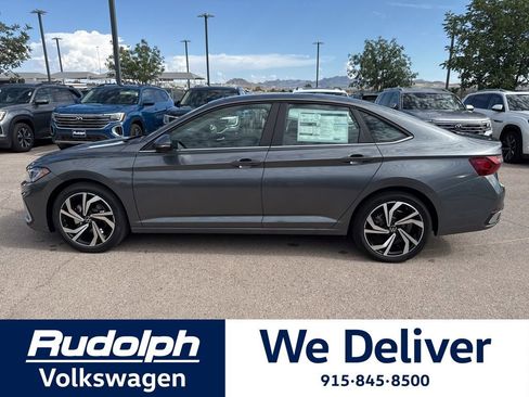 New 2025 Volkswagen Jetta SEL image 2