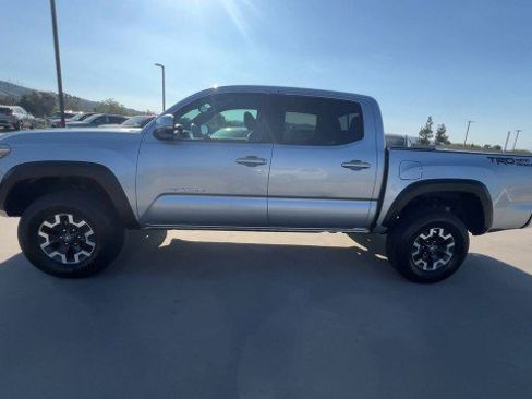 Used 2023 Toyota Tacoma TRD Off-Road image 5