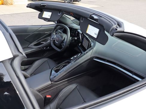 Used 2024 Chevrolet Corvette Stingray Coupe w/ 1LT image 32