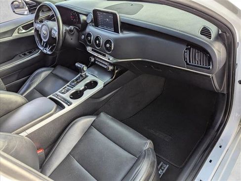Used 2021 Kia Stinger GT image 20