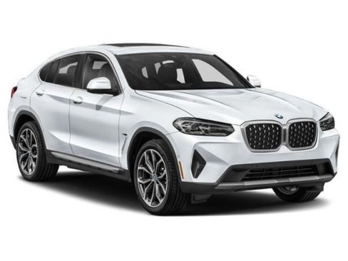 Certified 2025 BMW X4 xDrive30i image 9