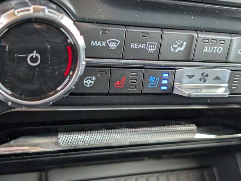 Used 2025 Ford F150 Lariat w/ Equipment Group 502A High image 16