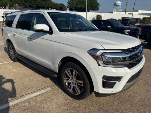 Used 2024 Ford Expedition Max Limited image 9