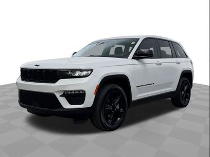 Used 2023 Jeep Grand Cherokee Limited w/ Black Appearance Package