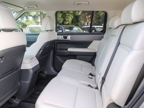 New 2026 Hyundai Santa Fe SE image 22