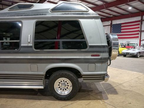 Used 1987 Ford E-150 and Econoline 150 RWD image 5