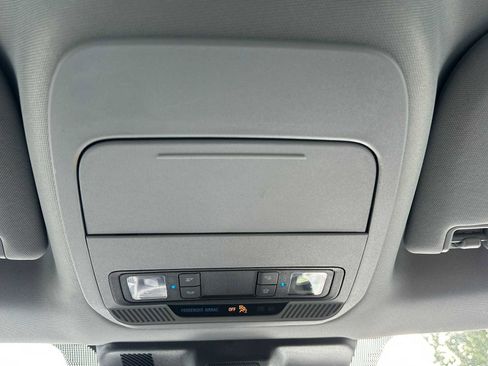 Used 2023 Ford F150 XLT w/ XTR Package image 32