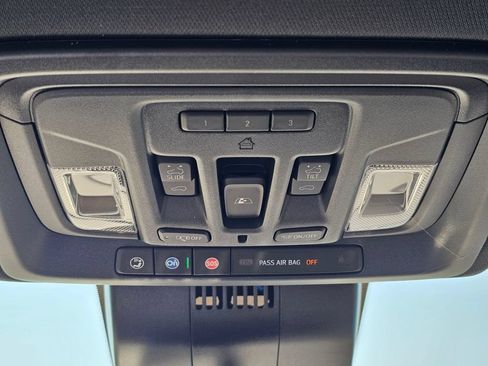 New 2026 Chevrolet Silverado 2500 ZR2 AWD/4WD image 35