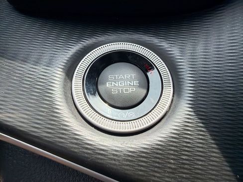 Used 2023 Jeep Grand Cherokee L Laredo RWD image 33