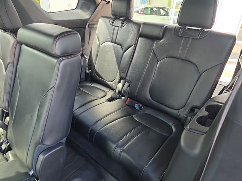 New 2025 Honda Pilot Black Edition image 18