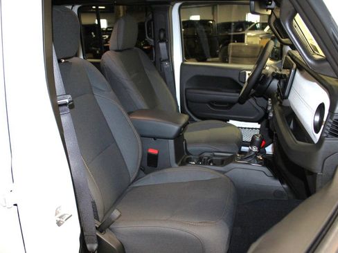 New 2026 Jeep Gladiator Sport image 26