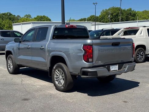 Used 2024 Chevrolet Colorado LT image 5