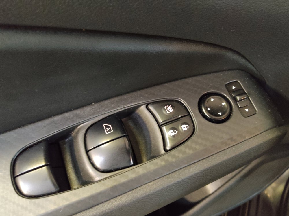 Used 2025 Nissan Altima 2.5 SV FWD image 27