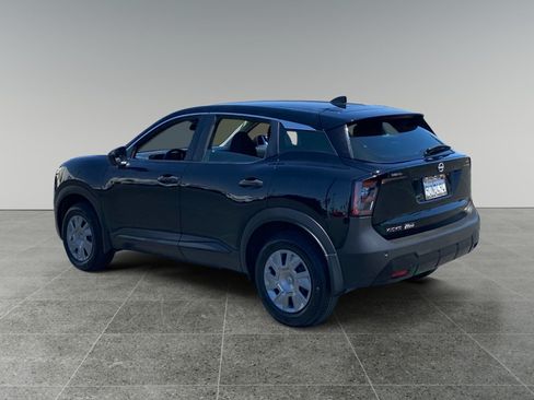 Used 2025 Nissan Kicks S FWD image 3