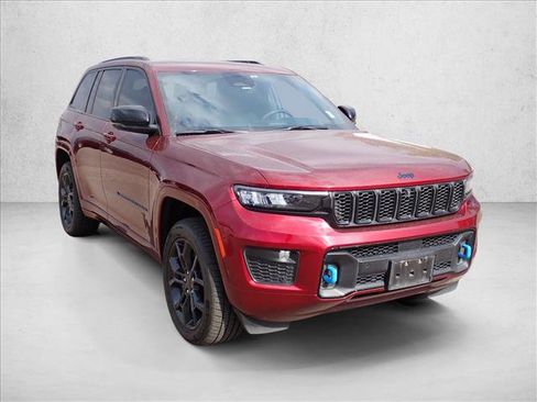 Used 2024 Jeep Grand Cherokee Limited 4xe AWD/4WD image 5