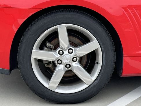 Used 2015 Chevrolet Camaro LT image 19