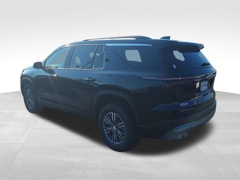 New 2027 Chevrolet Traverse LT FWD image 3