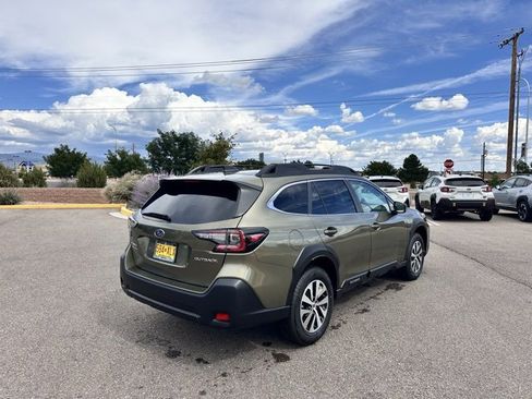 Used 2025 Subaru Outback Premium image 2