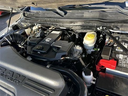 Used 2019 RAM 2500 Big Horn image 28