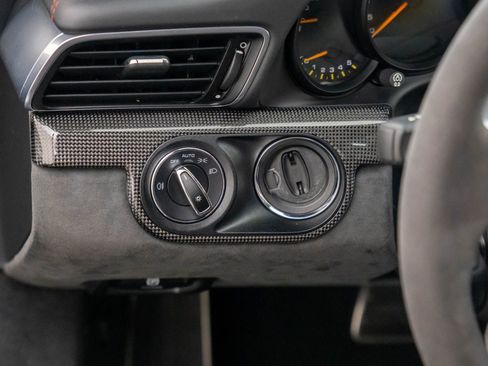 Certified 2014 Porsche 911 GT3 image 20