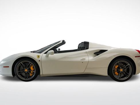 Used 2018 Ferrari 488 Spider RWD image 2