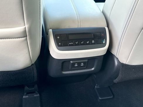 Used 2026 Nissan Pathfinder SL AWD/4WD image 27