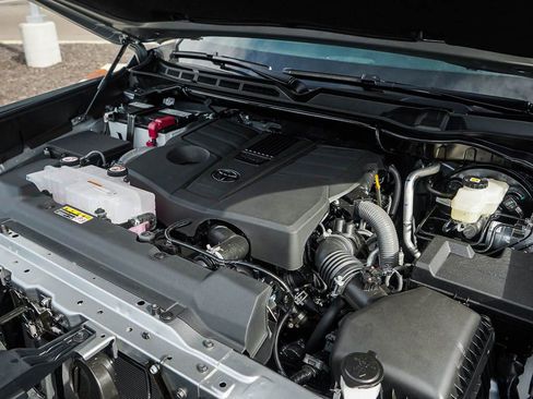 New 2026 Toyota Tundra SR5 AWD/4WD image 7