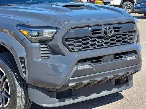 Used 2024 Toyota Tacoma TRD Sport w/ TRD Sport Upgrade Package AWD/4WD image 7
