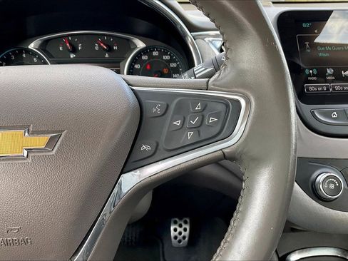 Used 2017 Chevrolet Malibu LT w/ Driver Confidence Package image 11