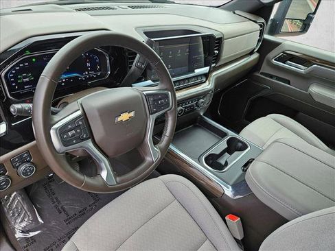 Used 2024 Chevrolet Silverado 2500 LT w/ Safety Package AWD/4WD image 11