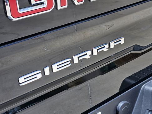Used 2026 GMC Sierra 1500 AT4 w/ AT4 Premium Package AWD/4WD image 9